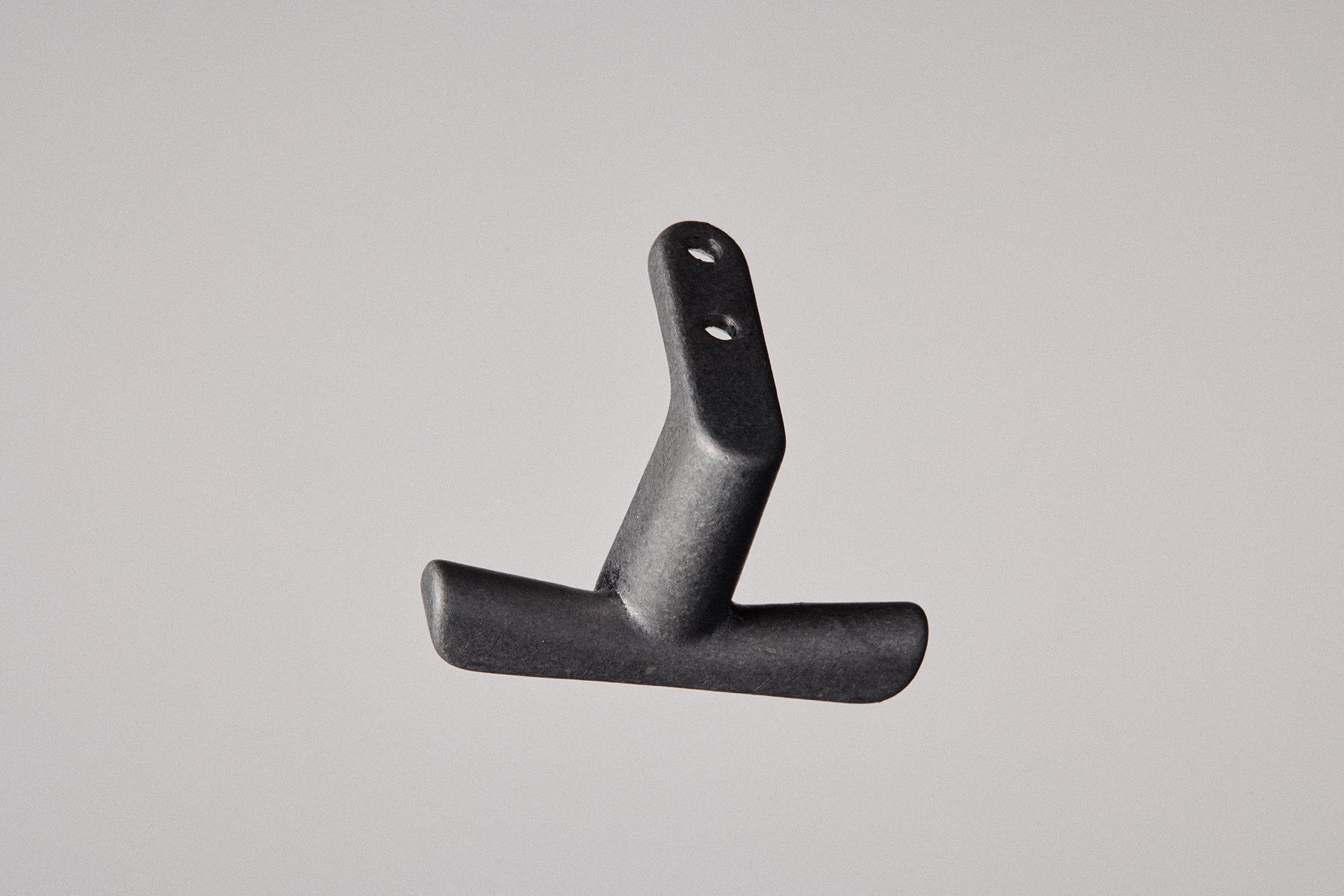 Counter Hook – studio HENRY WILSON