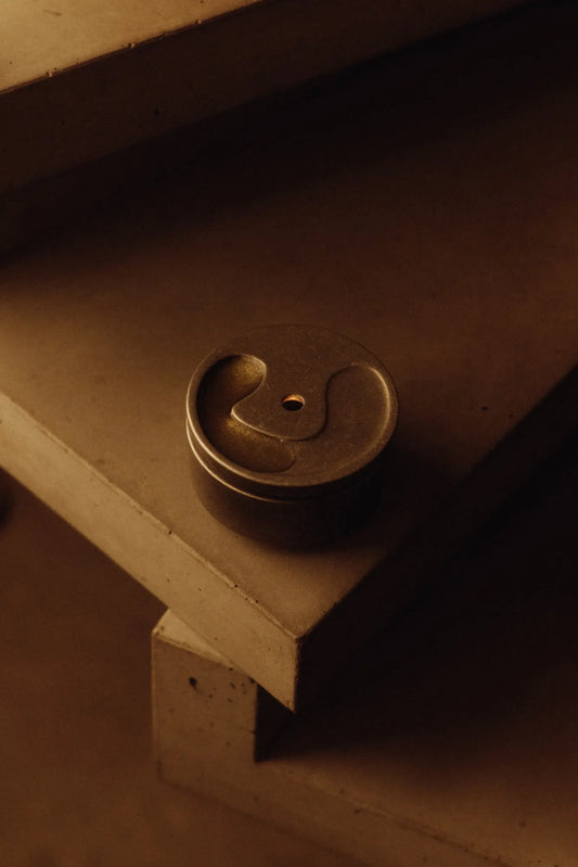 Aesop Oil Burner – studio HENRY WILSON Aesop Oil Burner – studio HENRY WILSON