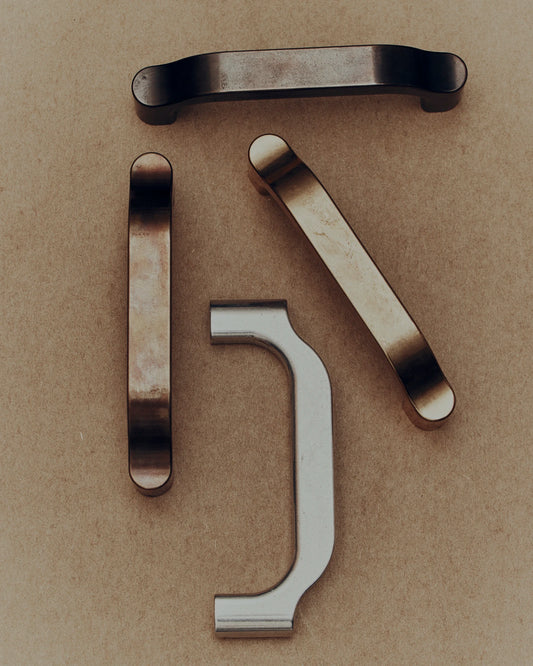 Vault Handle