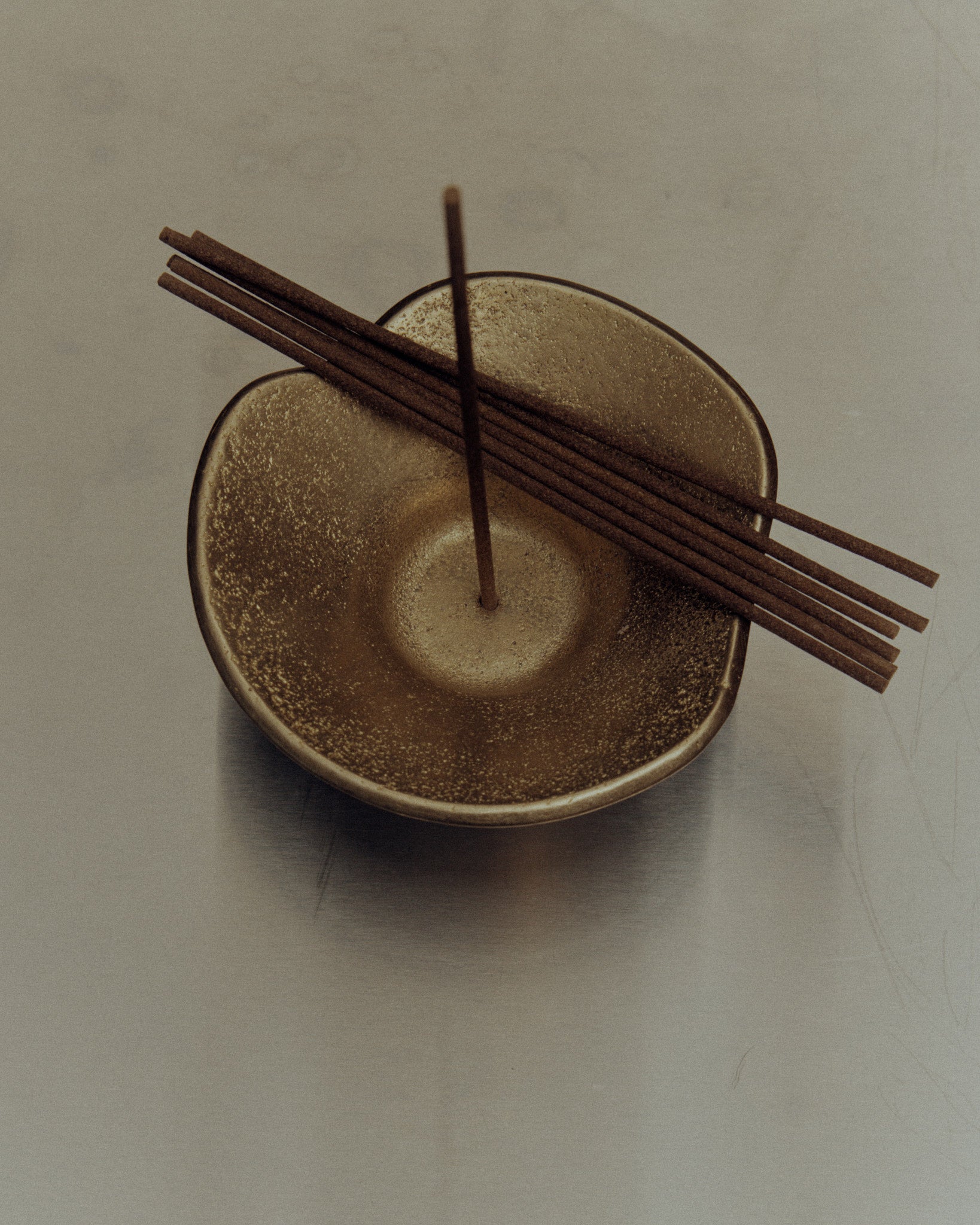 MONO Incense Holder – studio HENRY WILSON