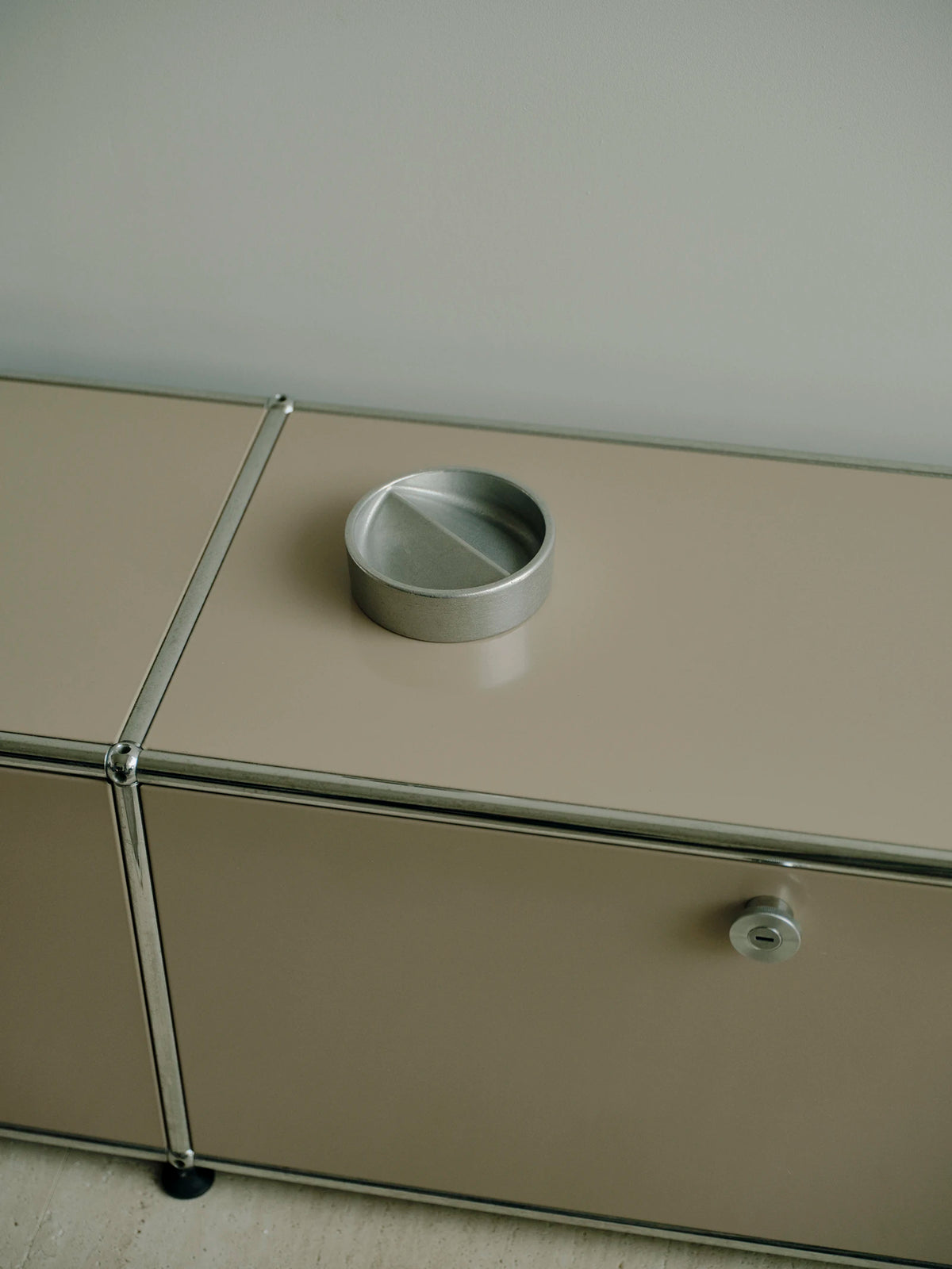 Vide Poche Rond – studio HENRY WILSON